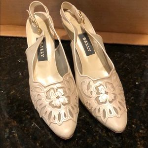 BALLY cream dress heels